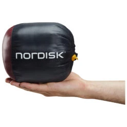 Nordisk Oscar +10 Curve - Synthetic Sleeping Bag -Venture Loom Tent Shop nordisk oscar 10 curve synthetic sleeping bag detail 7