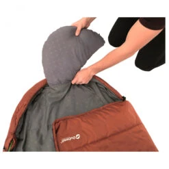 Outwell Canella Lux - Synthetic Sleeping Bag -Venture Loom Tent Shop outwell canella lux synthetic sleeping bag detail 7